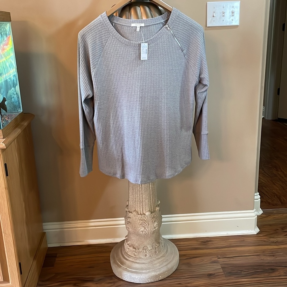 NWT MAURICES CUTE WOMEN’S TAUPE COLORED TOP NECK ACCENT ZIP STRETCHY PLUS SZ 2X